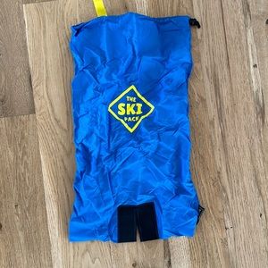 Ski pack, adult size, used once